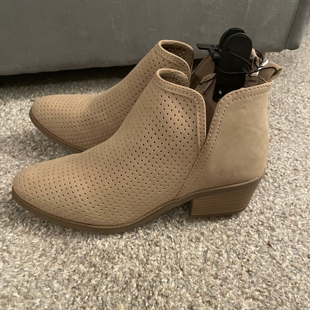 Time and Tru Taupe Booties (New)